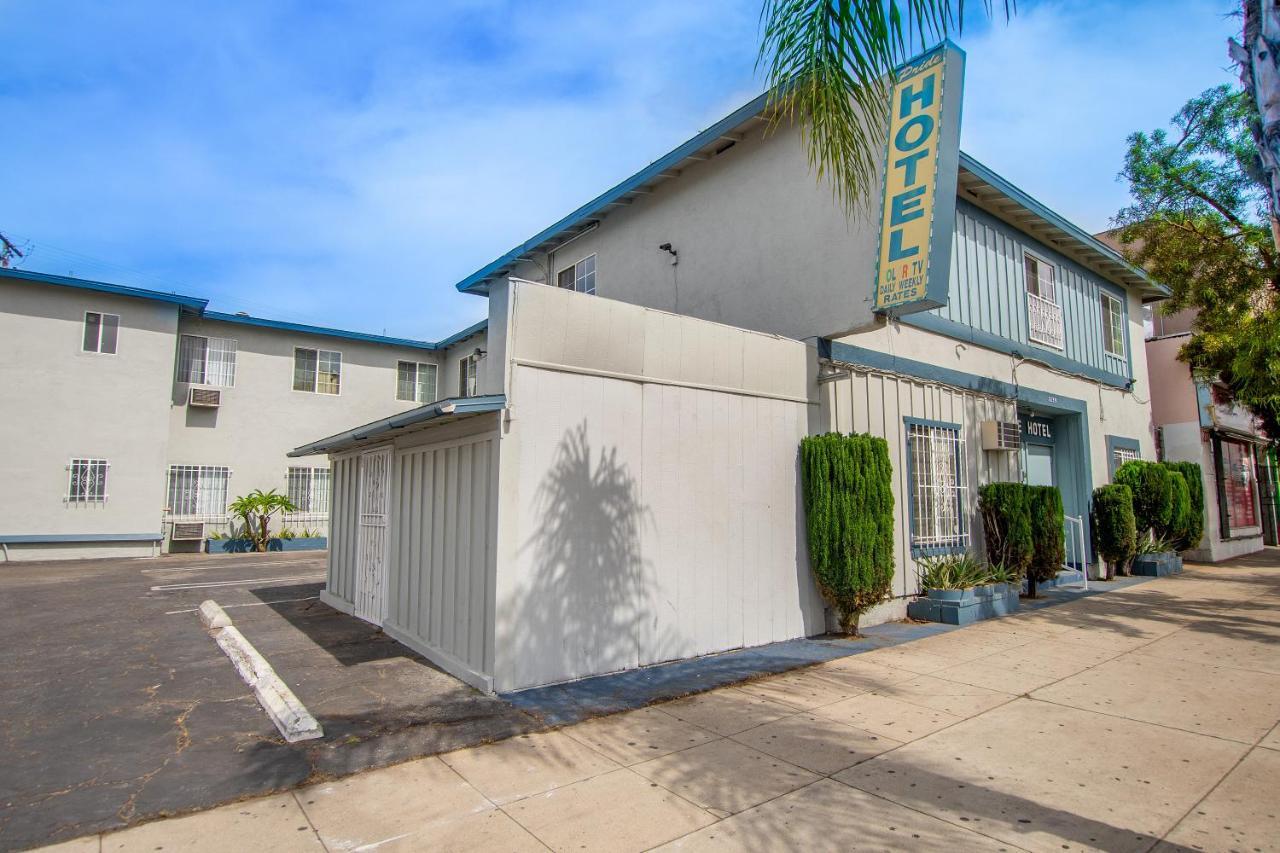 קומרס Pride Hotel מראה חיצוני תמונה